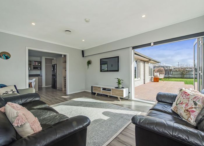  at 9 Bellina Place, Broomfield, Christchurch