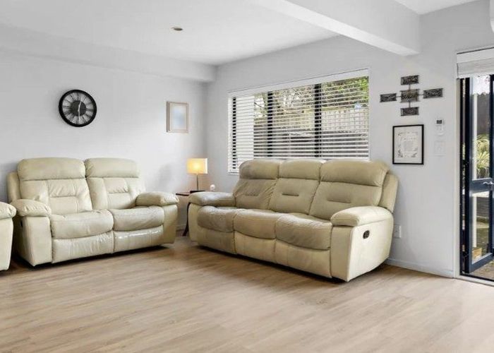  at 6/71 Fernhill Way, Albany, North Shore City, Auckland