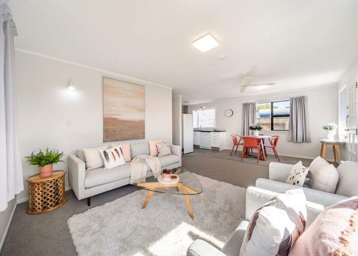  at 2/16 King Street, Petone, Lower Hutt