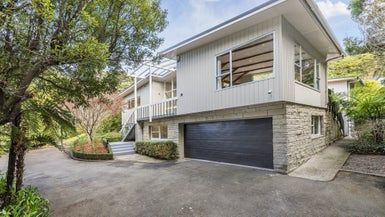  at 100 Larsen Crescent, Tawa, Wellington