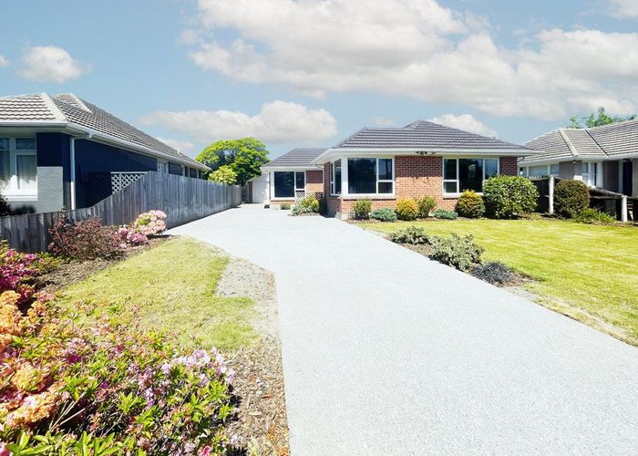  at 18 Farrington Avenue, Bishopdale, Christchurch City, Canterbury