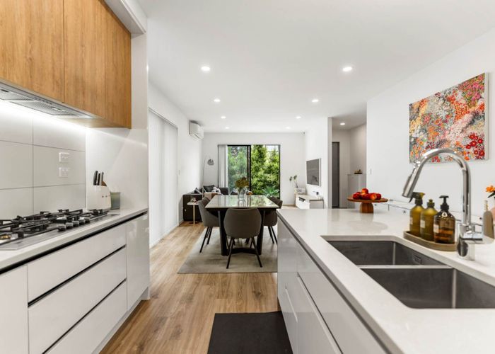  at 41  Westgate Drive, Westgate, Waitakere City, Auckland