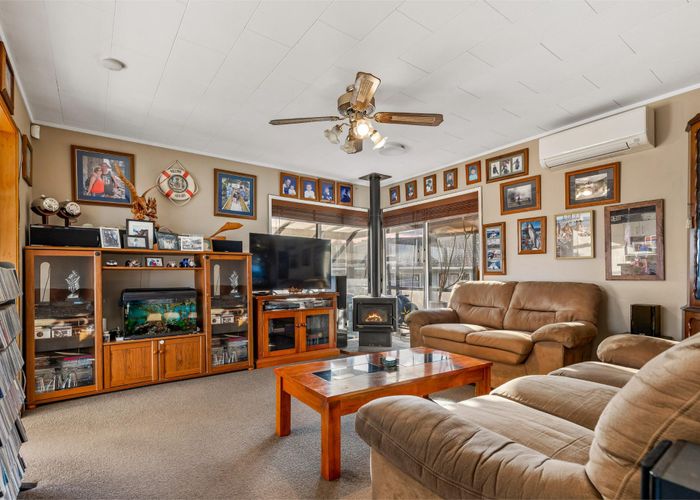  at 39 Rehia Road, Massey, Auckland