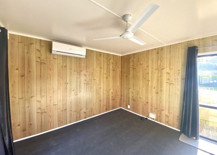  at 14 Woodman Place, West Harbour, Auckland