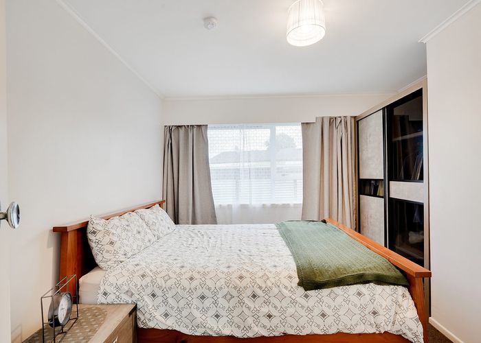  at 2 Margaret Place, Deanwell, Hamilton, Waikato