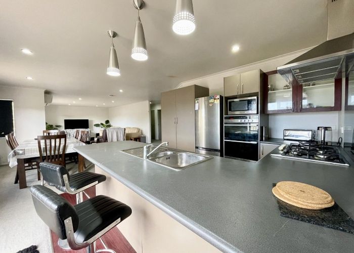 at 10a Kororako Grove, Whalers Gate, New Plymouth, Taranaki