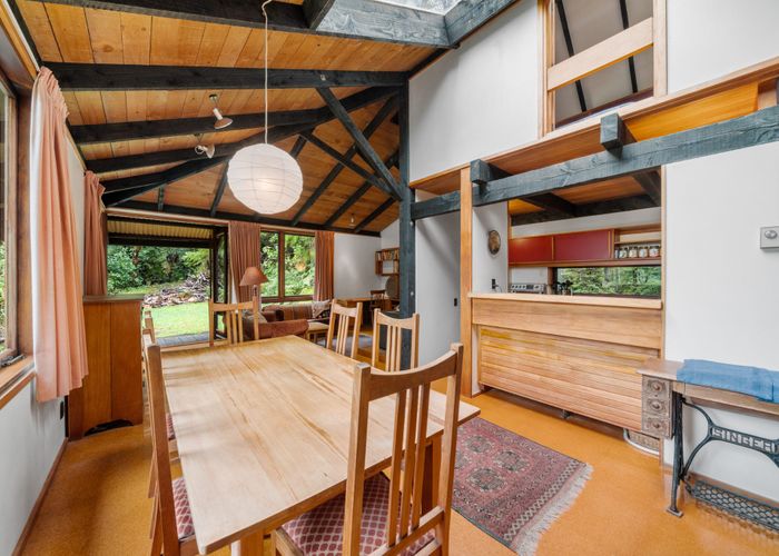  at 99 Elmslie Road, Pinehaven, Upper Hutt, Wellington