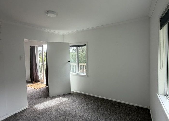  at 6A Kiriwai Road, Paremata, Porirua, Wellington