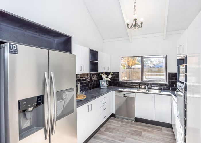  at 5 Olwyn Green, Dinsdale, Hamilton