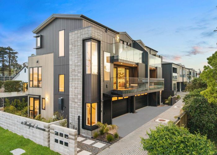 at 18A Stratford Avenue, Milford, North Shore City, Auckland