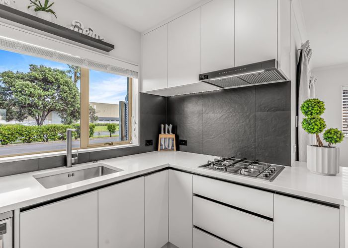  at 5 Moravale Lane, Flat Bush, Manukau City, Auckland