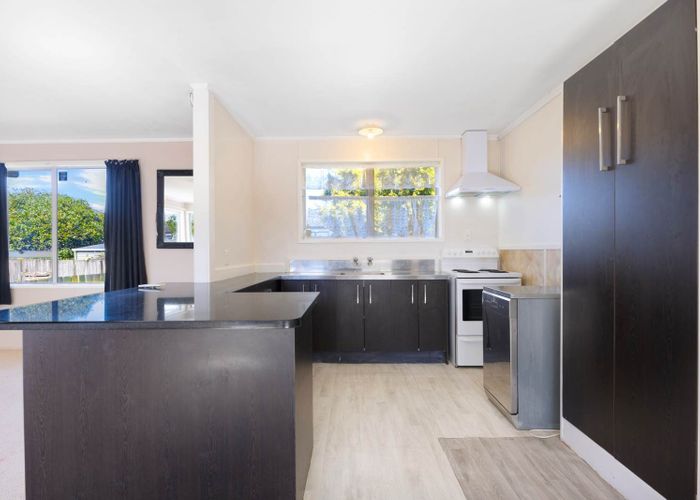  at 18 Lipton Grove, Opaheke, Papakura, Auckland