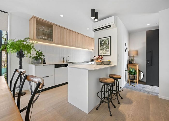  at 2/23 Strowan Avenue, Fairfield, Hamilton