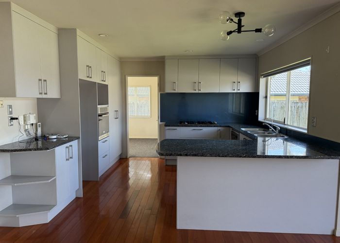  at 12 Ballydonegan Rise, East Tamaki, Manukau City, Auckland