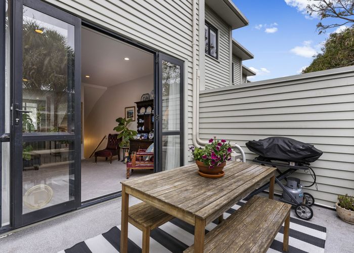  at 16/17 Lyon Avenue, Mount Albert, Auckland City, Auckland