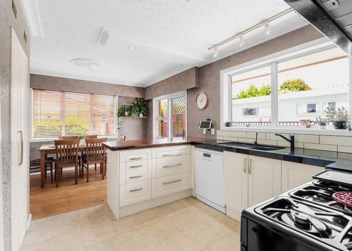  at Dinsdale, Hamilton, Waikato