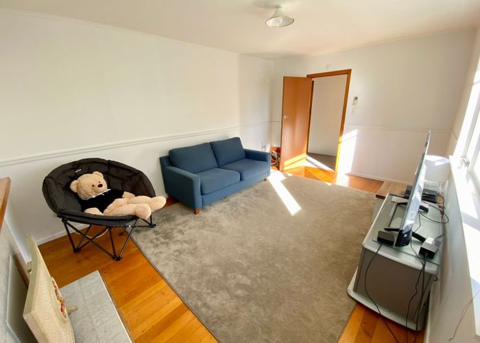  at 25 Dawnhaven Drive, Te Atatu Peninsula, Waitakere City, Auckland