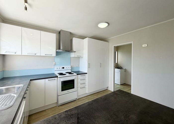  at 1/24 Barbados Drive, Unsworth Heights, North Shore City, Auckland