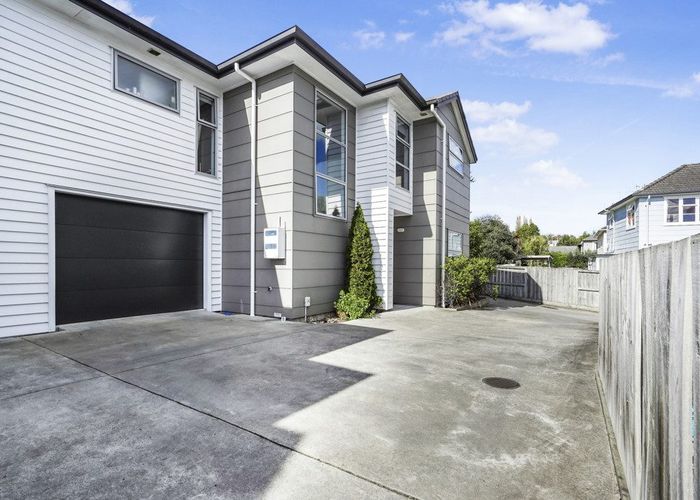  at 4/50 Banbury Crescent, Fairfield, Hamilton