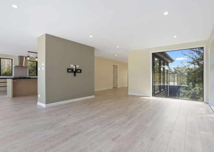  at 211 Victory Road, Laingholm, Waitakere City, Auckland