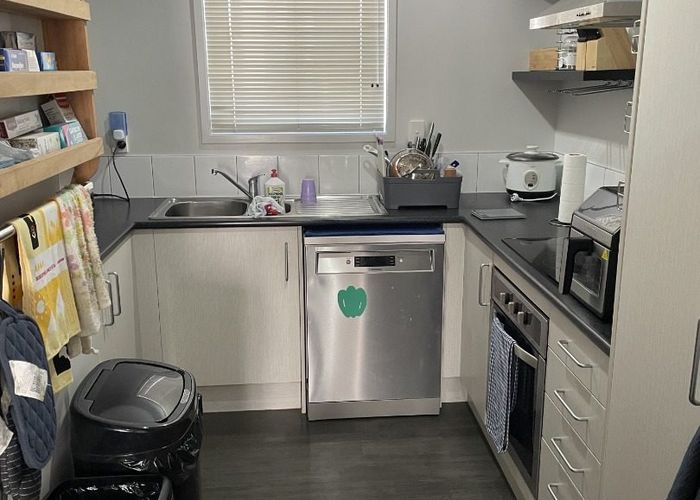  at 6 Kuparu Street, Weymouth, Manukau City, Auckland