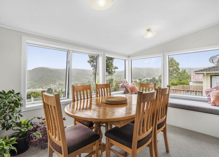  at 7 Fenchurch Grove, Stokes Valley, Lower Hutt