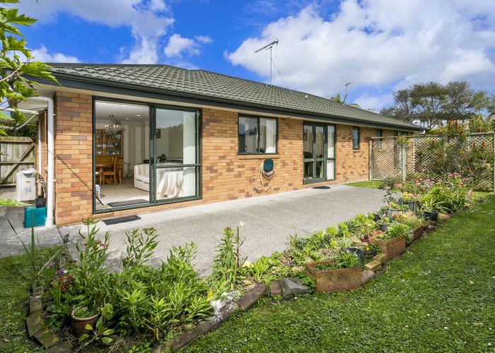  at 100 Greenhithe Road, Greenhithe, Auckland