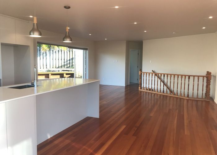  at 27 Peter Terrace, Castor Bay, Auckland