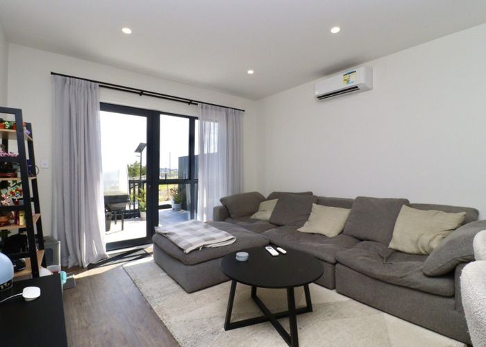  at 34 Salvia Lane, Totara Park, Manukau City, Auckland