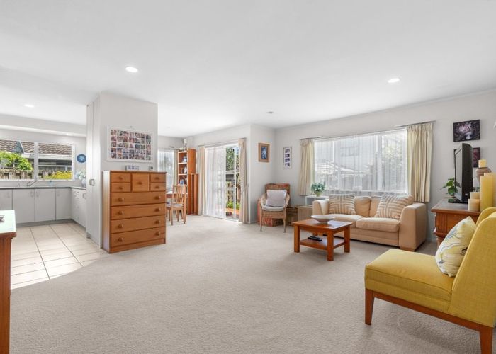  at 7/28A Godley Road, Green Bay, Waitakere City, Auckland