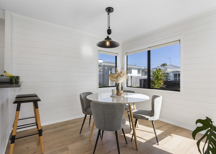 at 114 Pooks Road, Ranui, Auckland