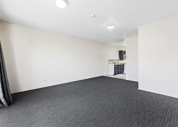  at 2/524 Armagh Street, Linwood, Christchurch City, Canterbury