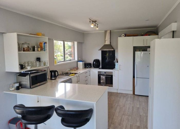  at 44 The Circle, Manly, Whangaparaoa