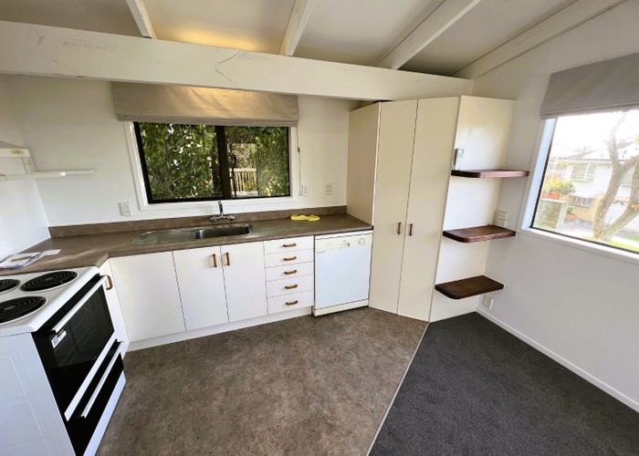  at 537a Glenfield Road, Glenfield, North Shore City, Auckland