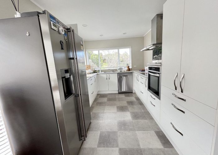  at 37 Nicholas Road, Somerville, Manukau City, Auckland