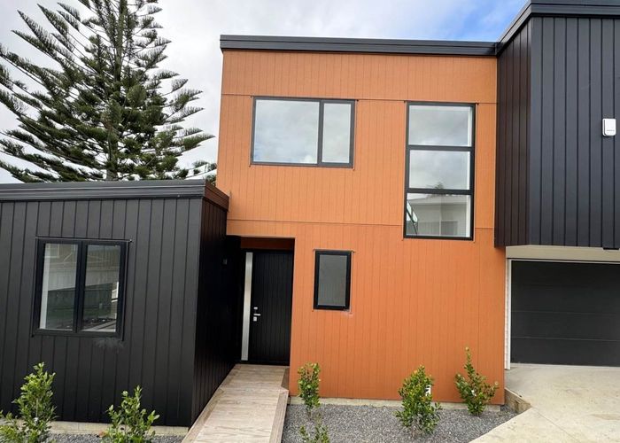  at 9A Aplin Place, Birkdale, Auckland