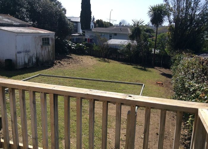  at 10 Andrew Road, Howick, Manukau City, Auckland