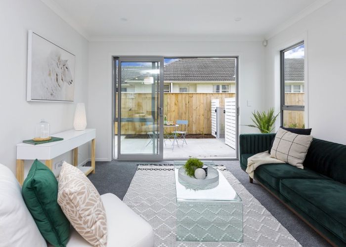  at 44C Pine Avenue, Upper Hutt Central, Upper Hutt