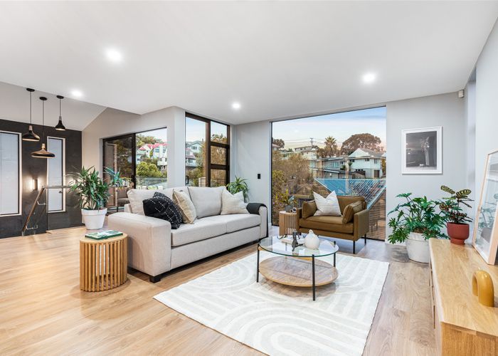  at 12A Frederick Street, Hillsborough, Auckland