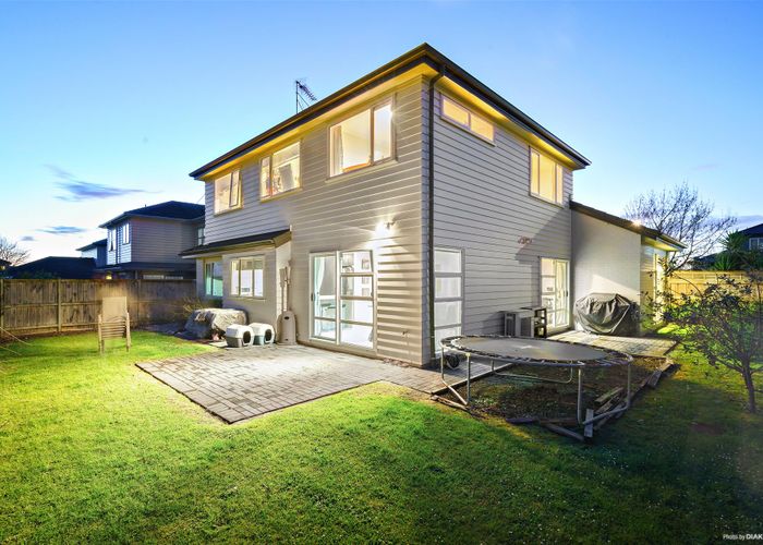  at 32 Pickaberry Avenue, Karaka, Papakura
