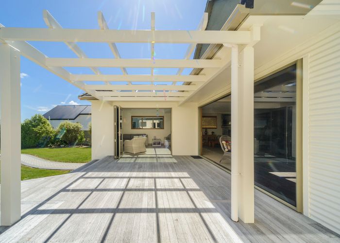  at 27 The Strand, Fitzherbert, Palmerston North