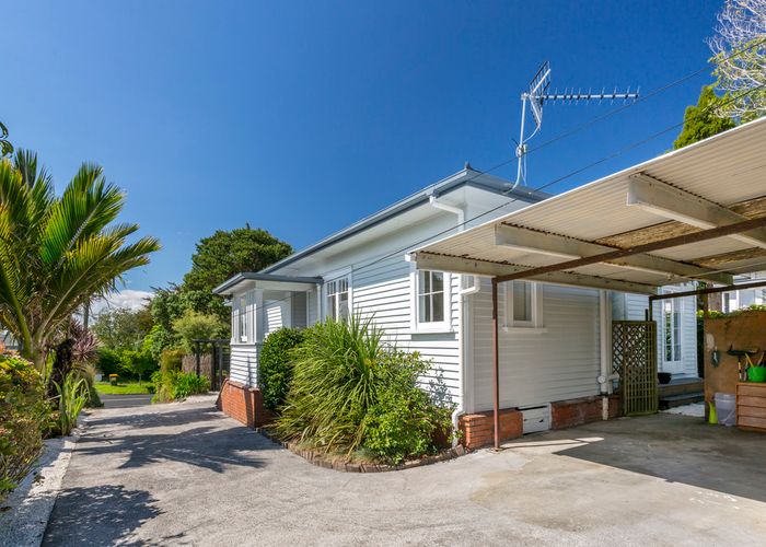  at 26 Wattle Street, New Lynn, Auckland