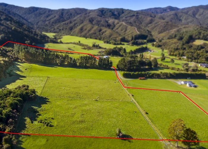  at 325 Marchant Road, Kaitoke, Upper Hutt