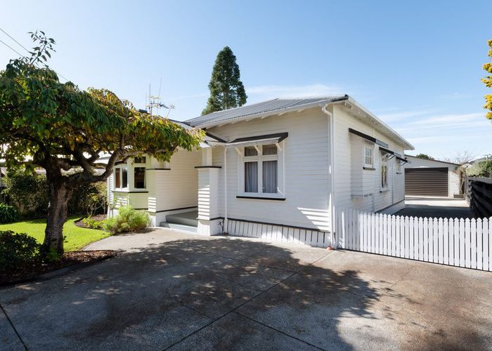  at 16 Parr Street, Frankton, Hamilton