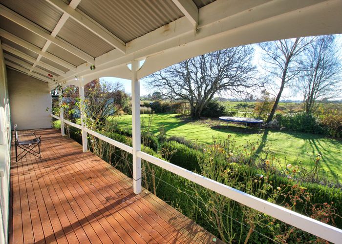  at 8 Winter Road, Menzies Ferry, Wyndham