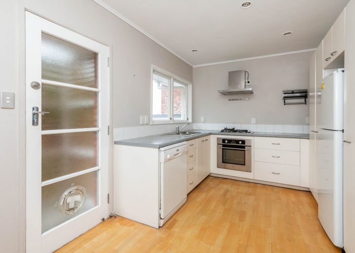  at 2/12 Walter Street, Hauraki, North Shore City, Auckland