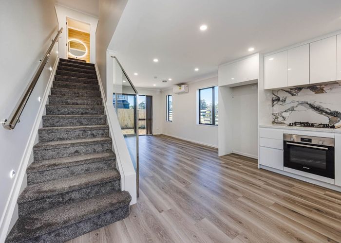 at 100F Seymour Road, Sunnyvale, Waitakere City, Auckland