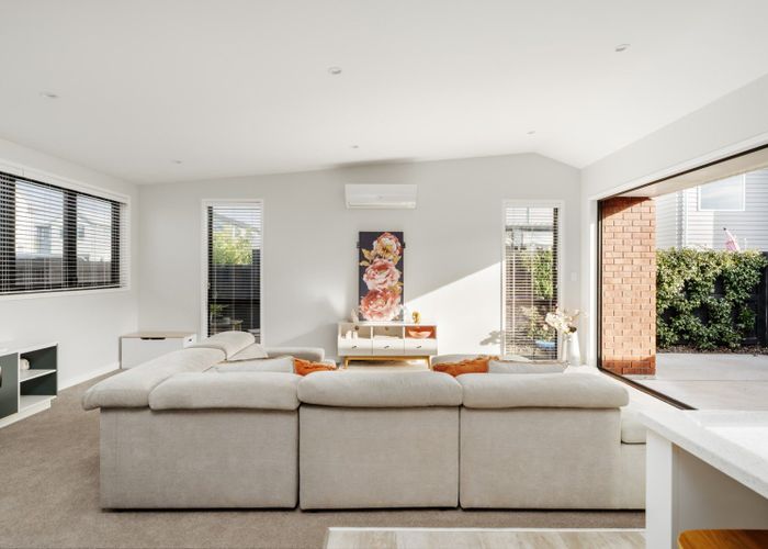  at 8 Te Paea Crescent, Papamoa Beach, Tauranga, Bay Of Plenty