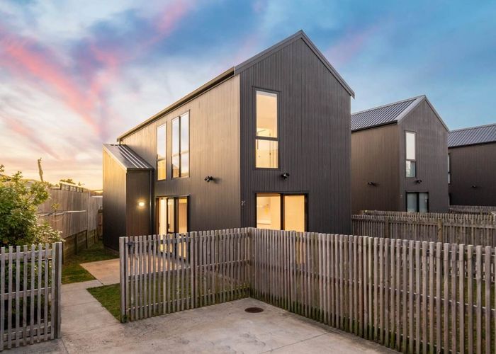  at 2C Otaimako Place, Mangere, Auckland