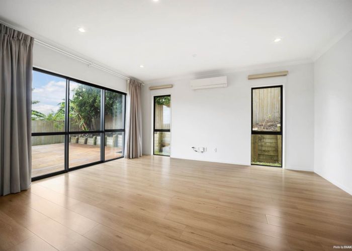  at 19 Eric Gifford Drive, Ranui, Waitakere City, Auckland